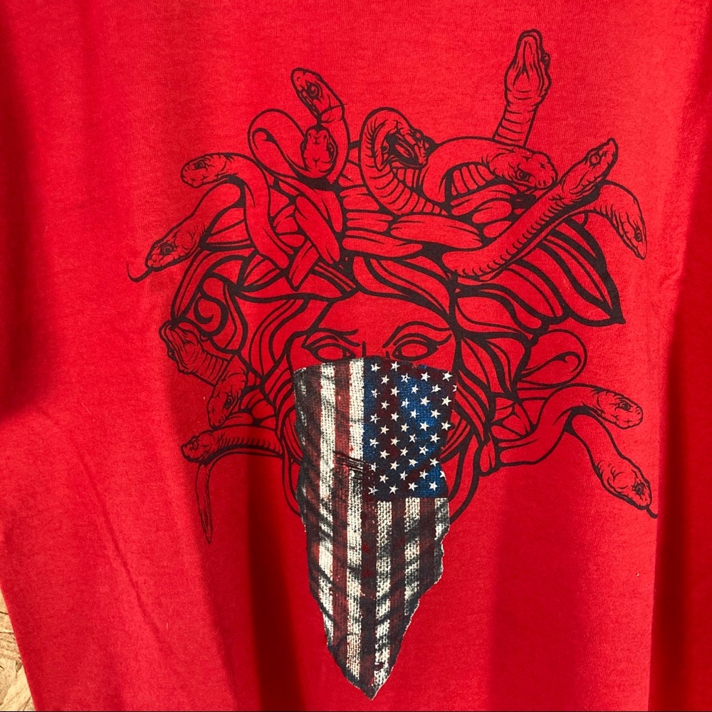Crooks and castles Medusa t-shirt red